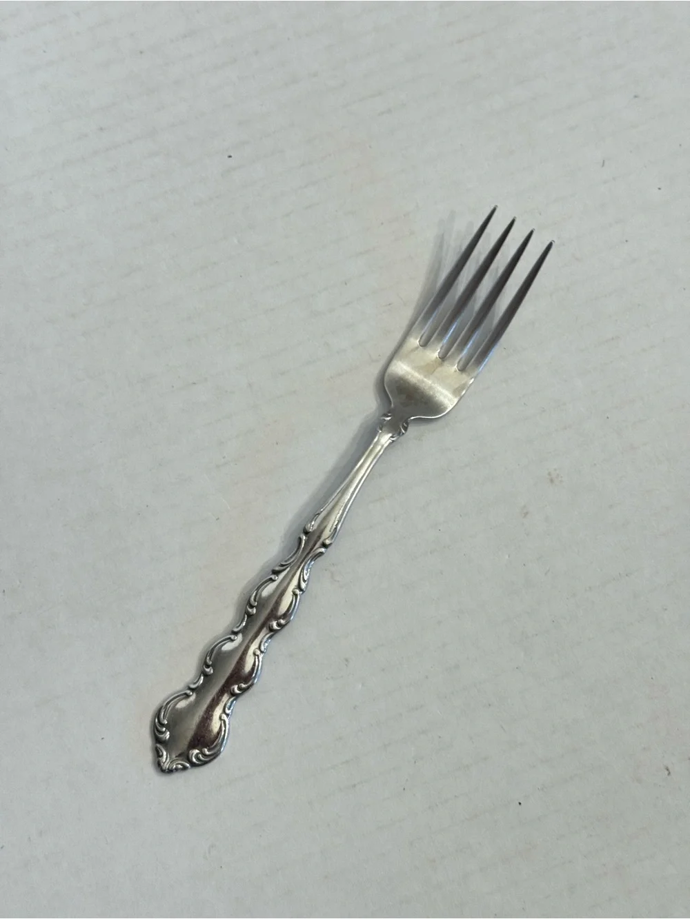 Oneida Deluxe Stainless Mozart 1 Dinner Fork 7 1/4